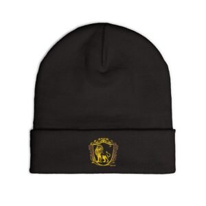 Hat with an embroidered lion